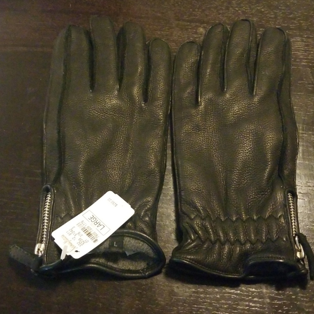 Neiman Marcus leather gloves cashmere inside